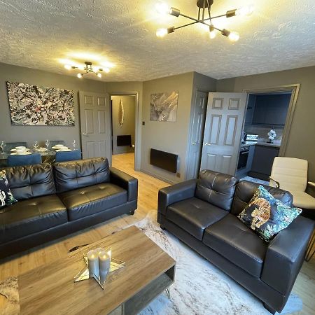 No24 - 2-Bed Boutique Apartment - Hosted By Hutch Lifestyle Лимингтон Экстерьер фото