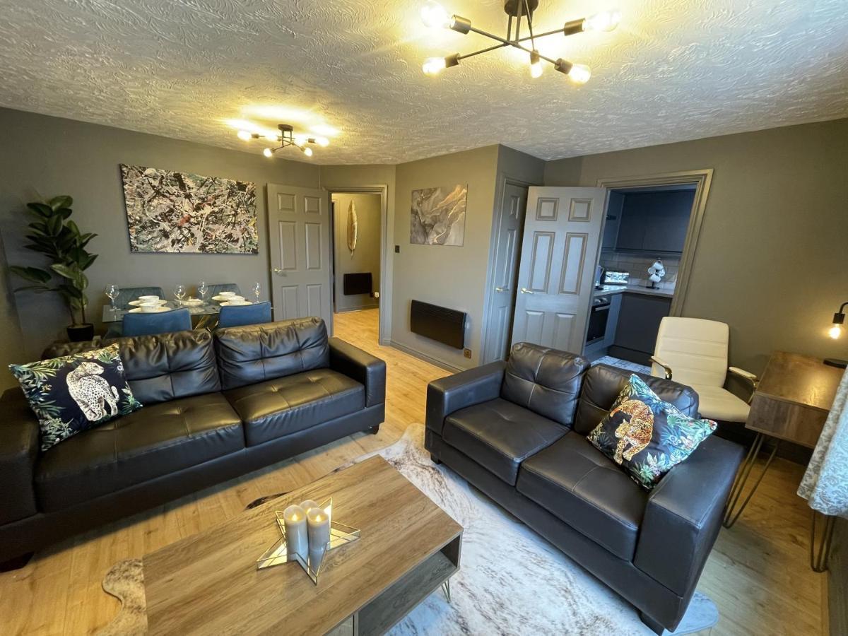 No24 - 2-Bed Boutique Apartment - Hosted By Hutch Lifestyle Лимингтон Экстерьер фото